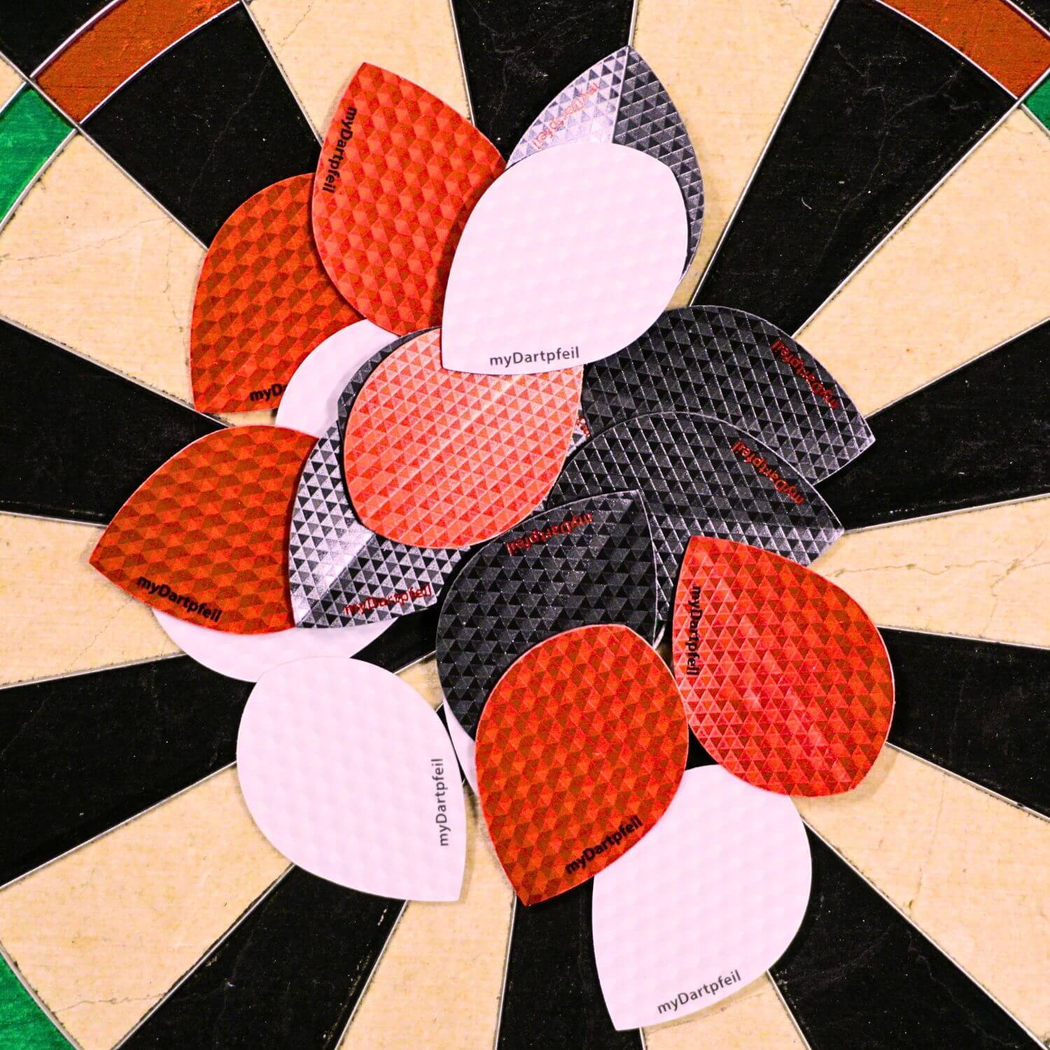 Pear Dart Flights Carbon (3 Sets) - Image 6